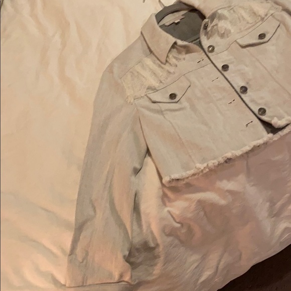 Jacket - Picture 3 of 6